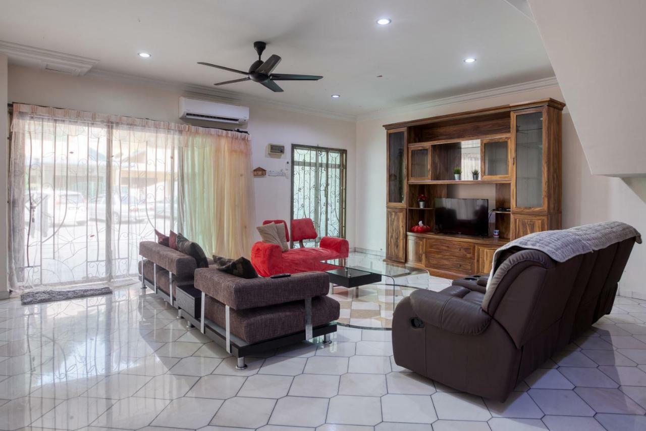 Gunung View Homestay 10 To 12 Pax Near Sunway Tambun Ipoh Exterior foto